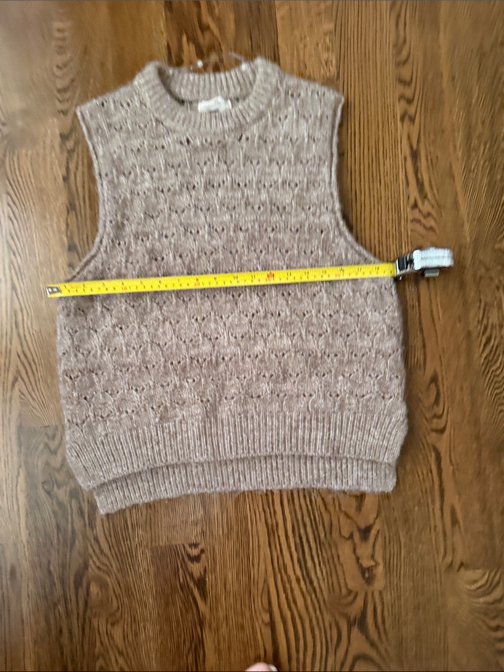 Universal Thread Neutral Knit Sleeveless Sweater Vest - Women's medium - Picture 6 of 9